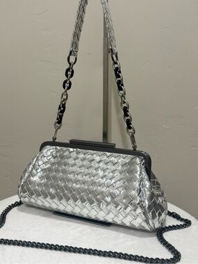 Silver Woven Leather Handmade Push Lock Baguette Bag, Underarm Bag, Crossbody